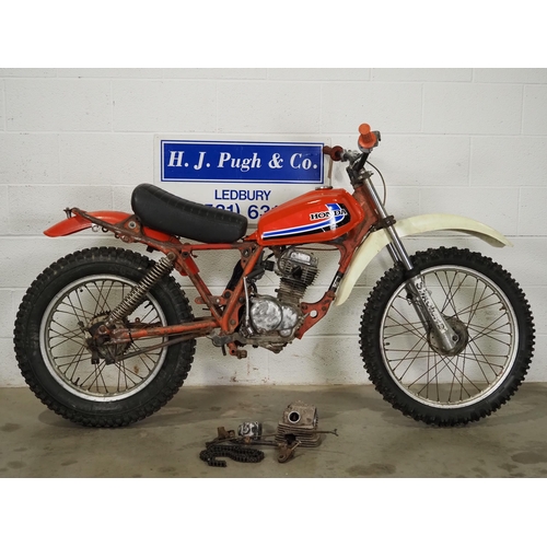478 - Honda motorcycle project with box of spares.
Frame No. MHB01-5000226N
Engine No. HD01E 5000248