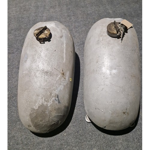 83 - Matchless/ AJS fuel tanks - 2