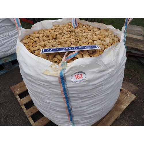 162 - Tote bag of Cotswold stone chippings