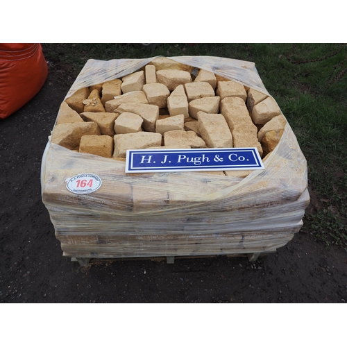 164 - Pallet of Cotswold stone bricks