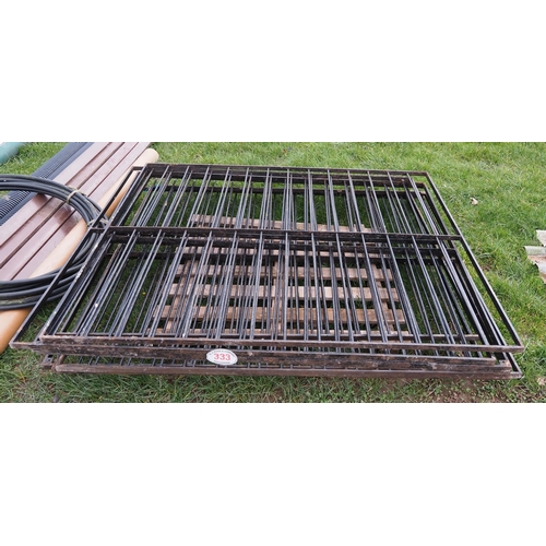 333 - 6ft Metal fence panels - 8