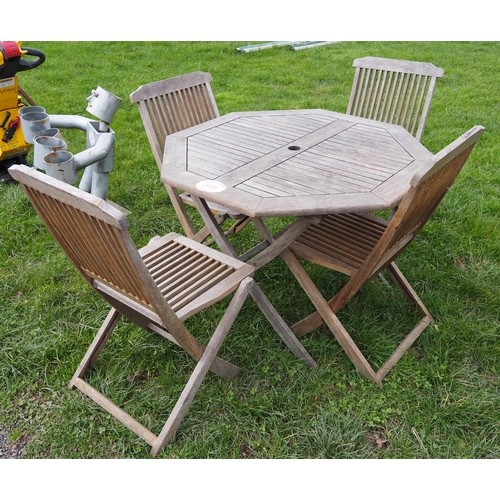 348 - Garden table and 4 chairs