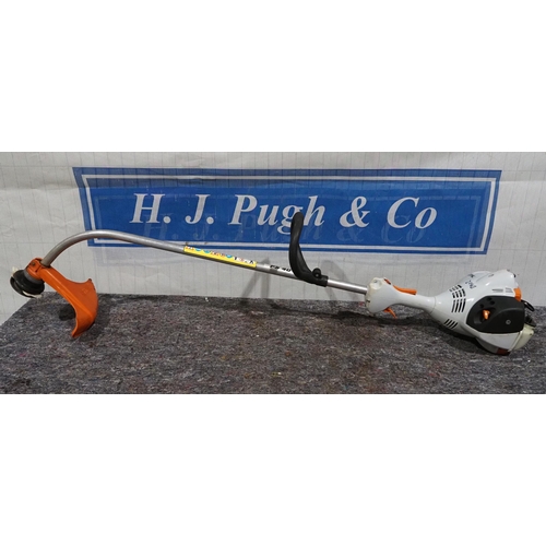 606 - Stihl FS40 petrol strimmer