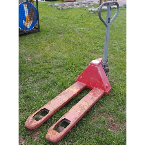 464 - Pallet truck