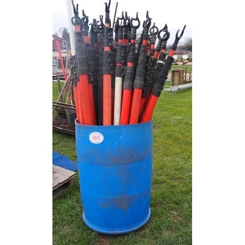 465 - Telescopic electric wire lifters