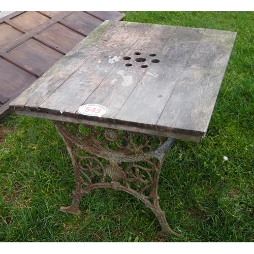 543 - Cast iron base table