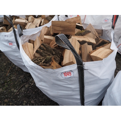 1049 - Split wood offcuts