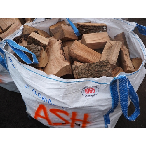 1065 - Split ash hardwood offcuts