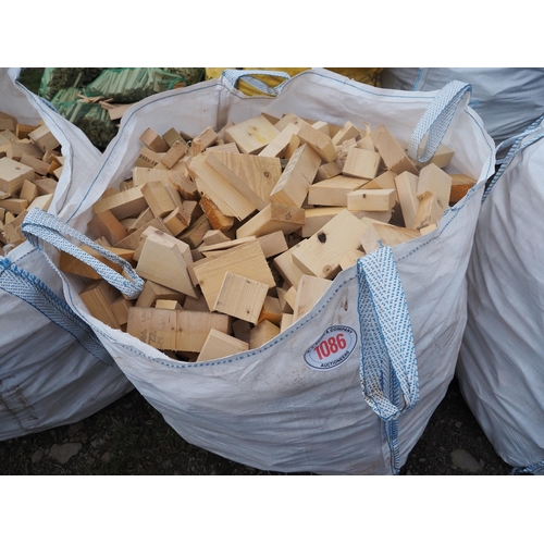 1086 - Split softwood offcuts