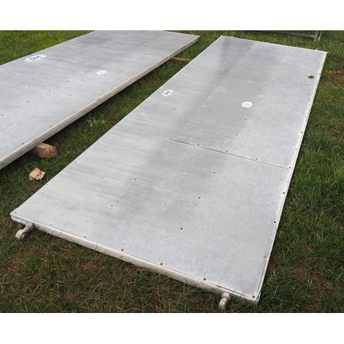 1234 - IAE Galvanised sheeted barrier 11½ft