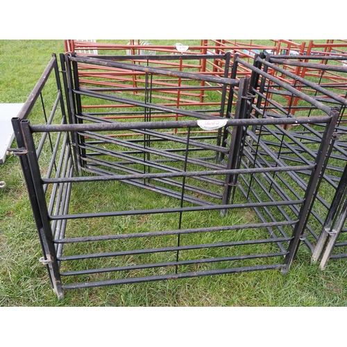 1239 - Black hurdles 4ft - 6