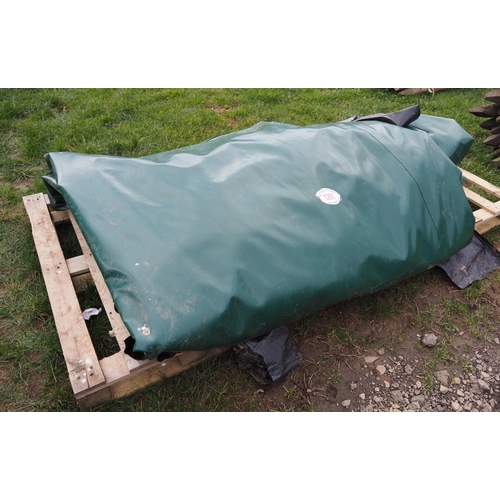 1261 - Bladder tank 100,000 litre capacity, used. Supplied by Slurrybags.co.uk. 9.83x8.88x1.60m. 2