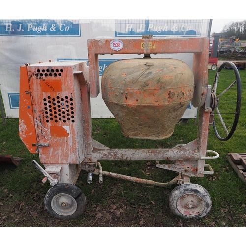 1528 - Belle 110V cement mixer, 2014. In working order