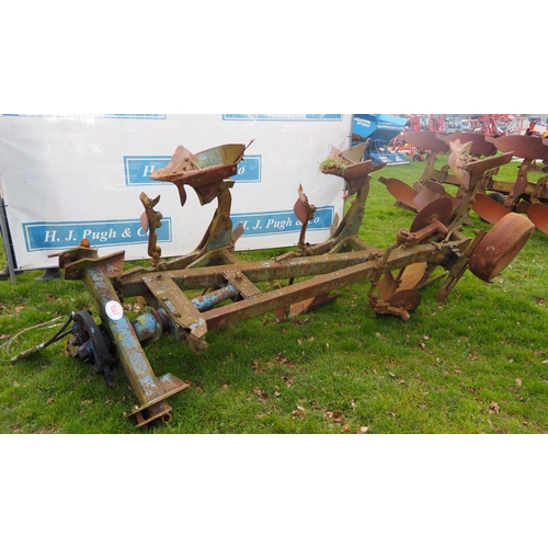 1567 - Ransomes 3 furrow reversible plough. Serial no. TSR108