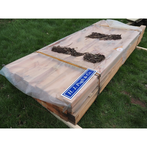 898 - Western red cedar boards 2.4m x90x30 - 80