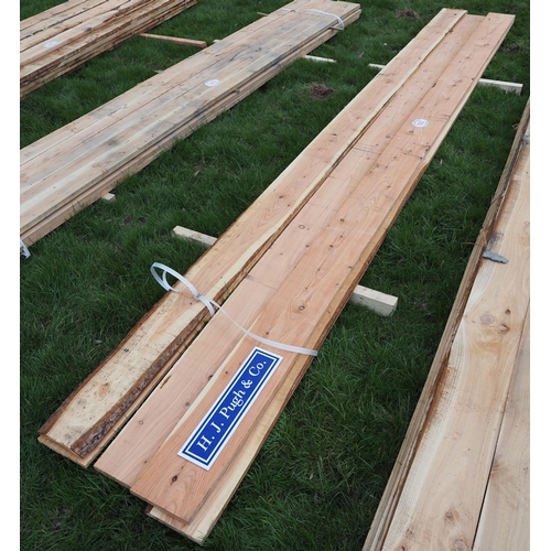 912 - Western red cedar boards 4.8m x200x35 - 5