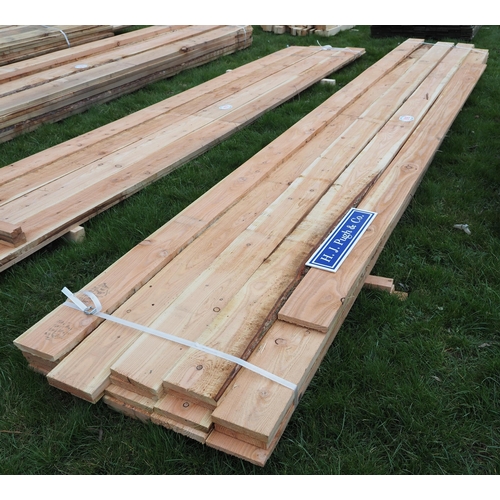 916 - Western red cedar boards 4.8m x160x20 - 24