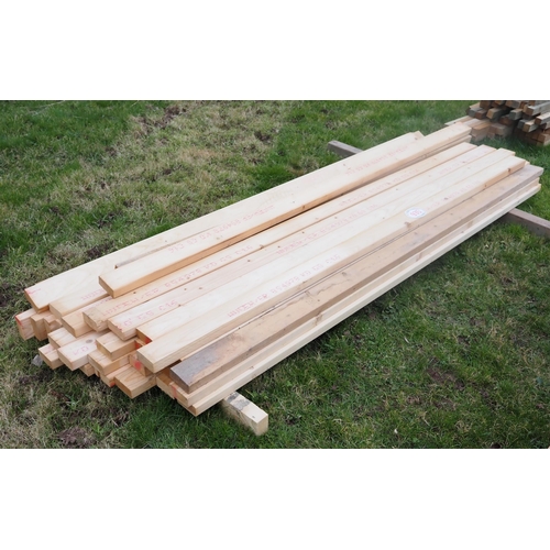 935 - Softwood timber 2.4m x90x40 - 32
