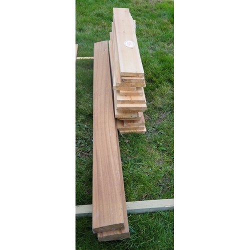 936 - Softwood boards 1.17m x150x35 - 15 + 2 mahogany timbers