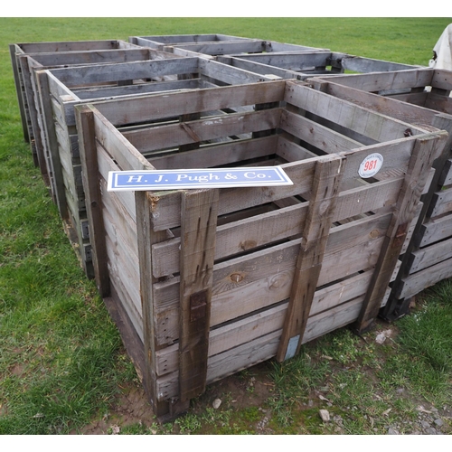 981 - Storage crates with folding fronts - 4