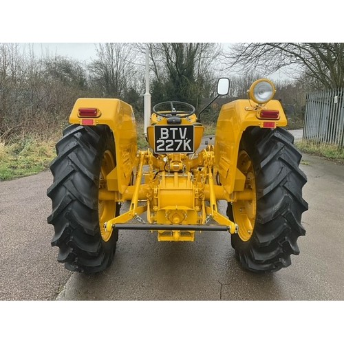 1120 - Massey Ferguson 20 industrial tractor. 1972. Fully restored and engine fully rebuilt. Absolutely per... 