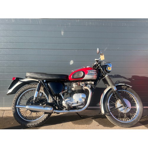 899 - Triumph Tiger 90 motorcycle. 1964.350cc.
Frame No- H30733
Engine No-H21981
Runs and rides.
c/w some ... 