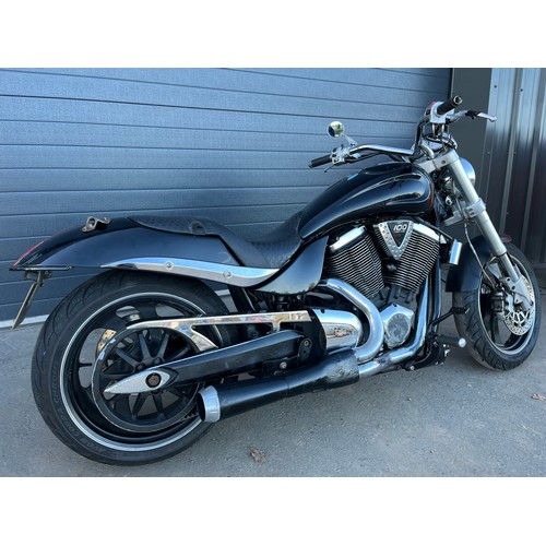954A - Victory Hammer motorcycle. 2006. 1638cc
Runs and rides. Showing 54,864 miles. Cat N
Reg. HX06 DXE.  ... 