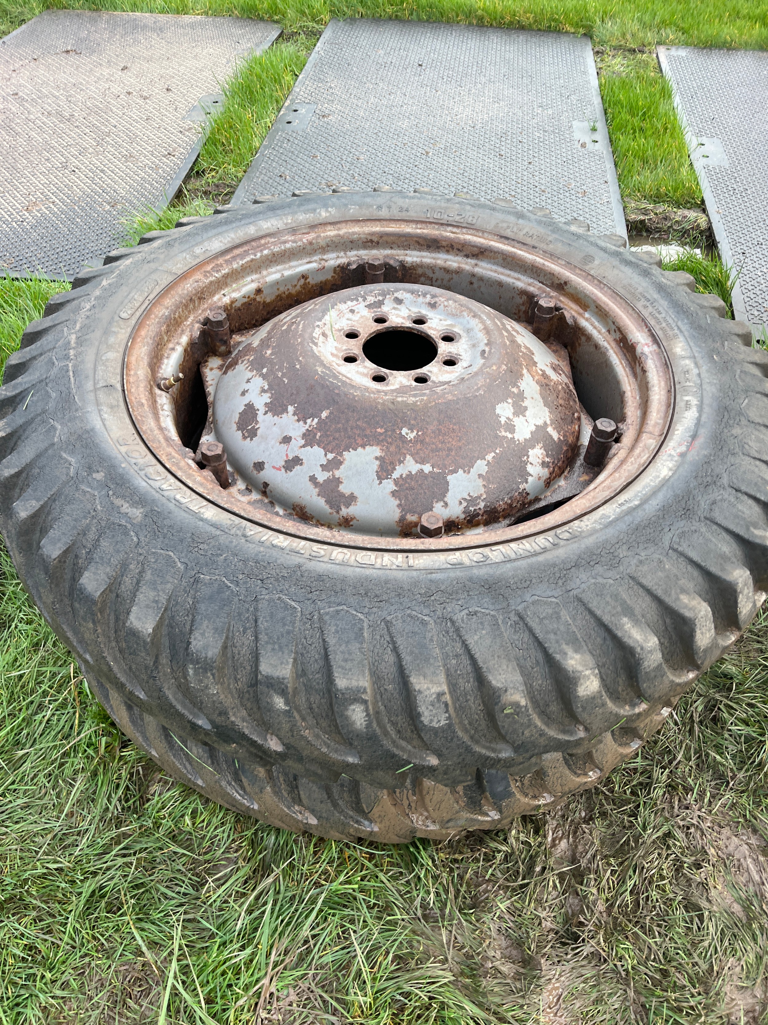 Ferguson industrial wheels and tyres 10x28