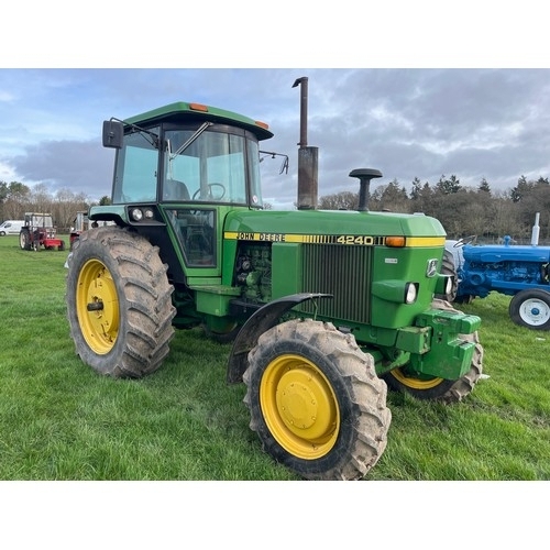 1168 - John Deere 4240 HFWD tractor. 1978. Runs and drives. Reg. FNC 168T. V5 in office