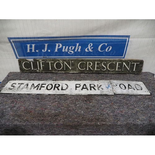 357 - Cast aluminium street signs - Clifton Crescent 7