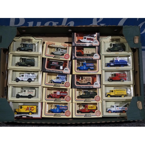 452 - Assorted Lledo model vehicles