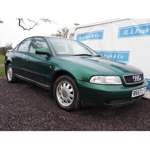 206 - Audi A4 1.9Tdi. 1998. 1896cc
Runs but needs attention. Last MOT expired Dec 2020.
Reg R657 LFE. Key,... 