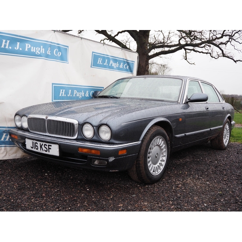 209 - Jaguar XJ Sovereign Auto Saloon. 1996. 3980cc
Runs and drives. MOT until 24.8.24. Comes with a folde... 