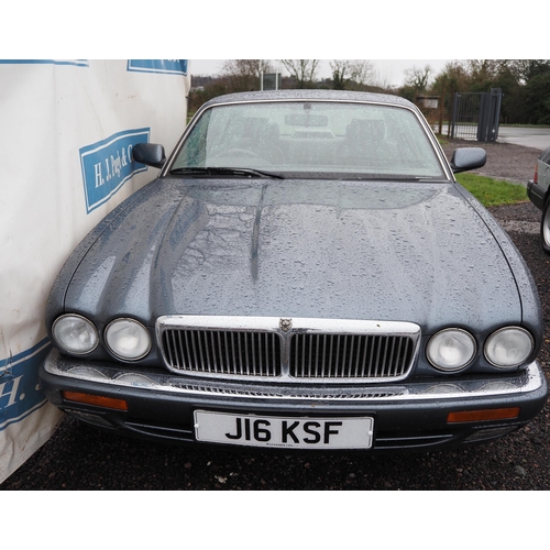 209 - Jaguar XJ Sovereign Auto Saloon. 1996. 3980cc
Runs and drives. MOT until 24.8.24. Comes with a folde... 