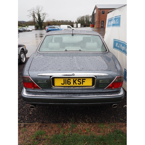 209 - Jaguar XJ Sovereign Auto Saloon. 1996. 3980cc
Runs and drives. MOT until 24.8.24. Comes with a folde... 