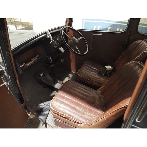 217 - Austin Seven Saloon. 1938. 858cc
Comes with continuation log book.
Reg. DDV 87. V5. Key