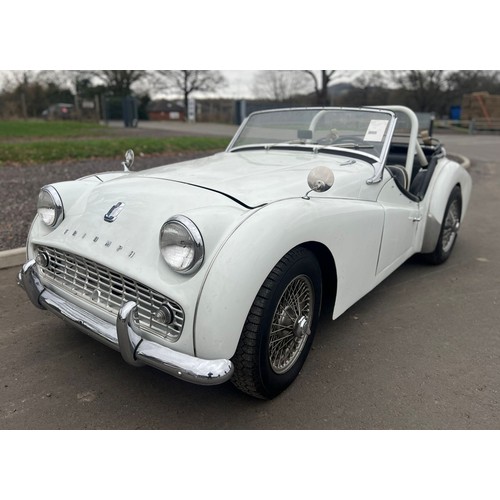 213 - Triumph TR3 Type 20 Roadster. 1991cc. 1961
Petrol. 4 Cylinder. Runs and Drives. 
US Import. Vin No. ... 