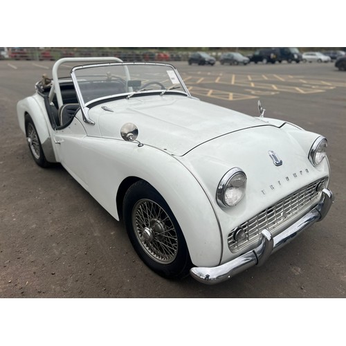 213 - Triumph TR3 Type 20 Roadster. 1991cc. 1961
Petrol. 4 Cylinder. Runs and Drives. 
US Import. Vin No. ... 