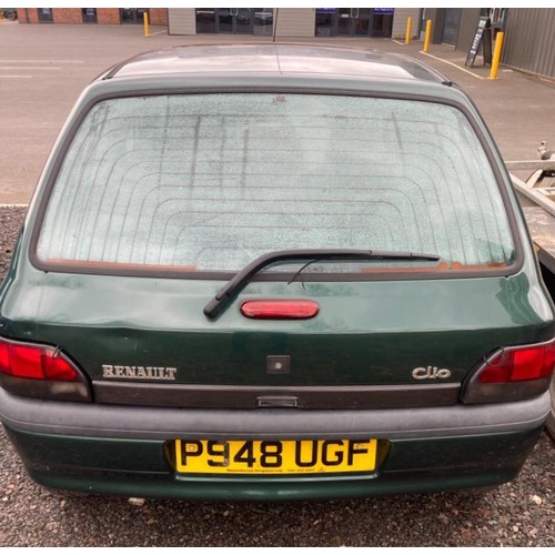 223 - Renault Clio RT hatchback auto. 1997. 1390cc
Runs and drives but needs a battery and was taken off t... 