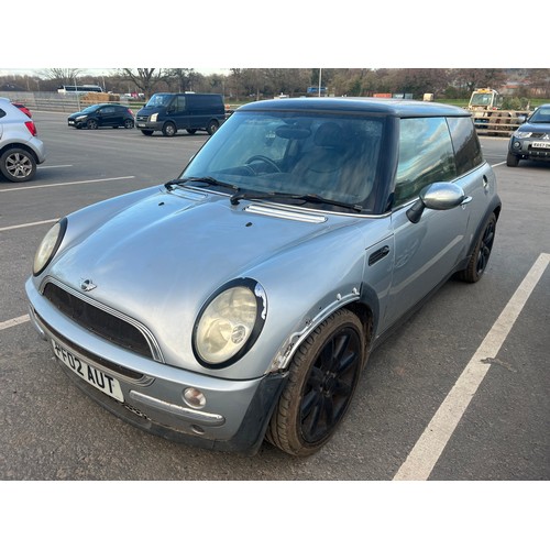 225 - Mini Cooper hatchback. 2002. 1598cc. Runs and drives. MOT until 01.08.24. Selling as moving abroad. ... 