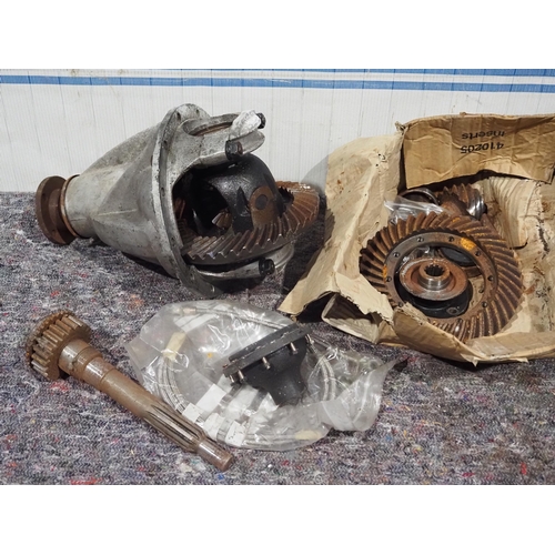 182 - Austin Healey 100/4 diff and other parts