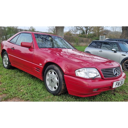 230 - Mercedes Benz SL320 Auto Convertible. 1997. 3199cc
Runs and drives. MOT until 02.25. Comes with remo... 