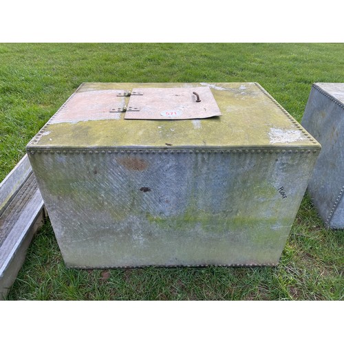 571 - Riveted galvanised tank 4ft x 3ft