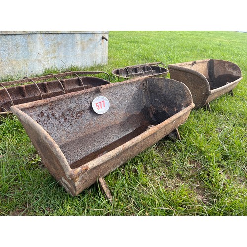 577 - Cast iron pig trough 30” long, marked Long Sutton Cristian & Dobbs - 2