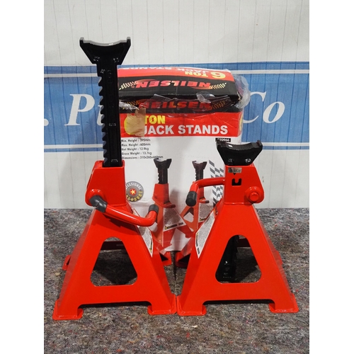 738 - Pair of 6 ton axle stands