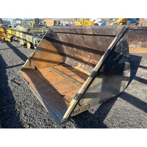 1627 - Grain shovel with JCB Qfit brackets. 3M. 2018