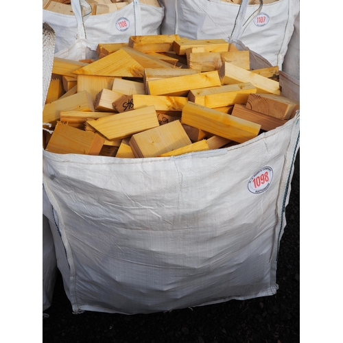 1098 - Softwood offcuts