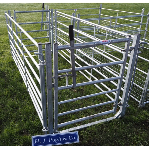 1209 - Sheep pen 8x3ft