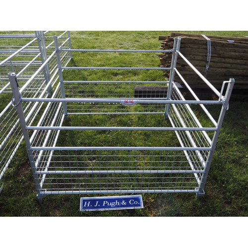 1212 - Galvanised mesh hurdles 4ft - 4