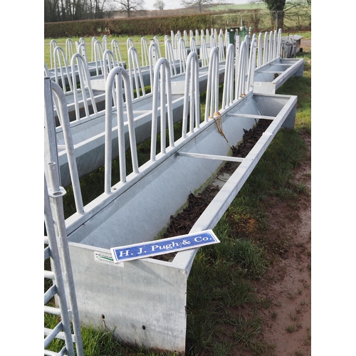 1258 - Galvanised tombstone feeder 14ft